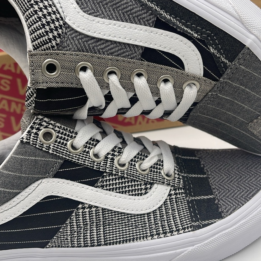 Vans WMNS Black and Gray Sneakers Old Skool Patchwork 
Conference Call Suiting - Picture 14 of 16